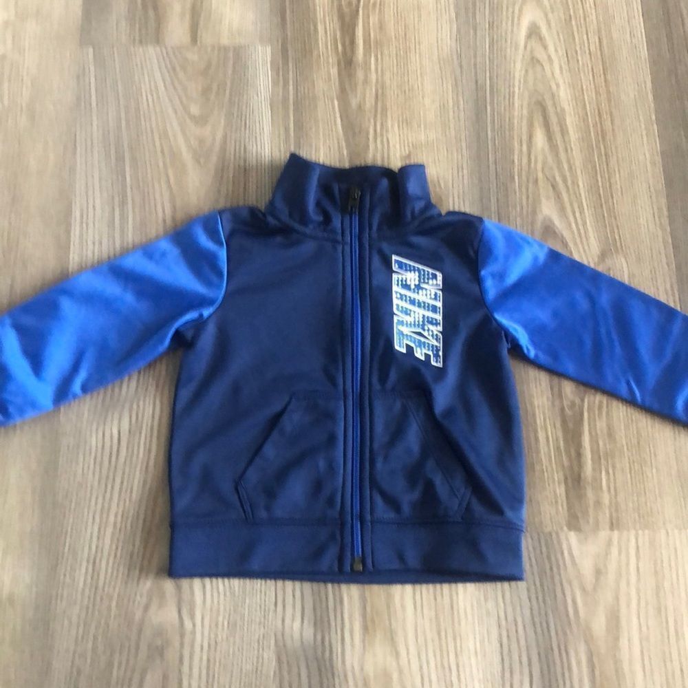 LIKE NEW BABY BOYS NIKE ZIP UP JACKET SIZE 18 MO BLUE AND NAVY